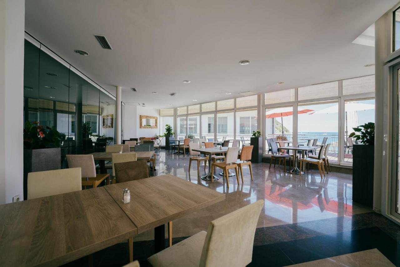 Barbara Piran Beach Hotel Экстерьер фото