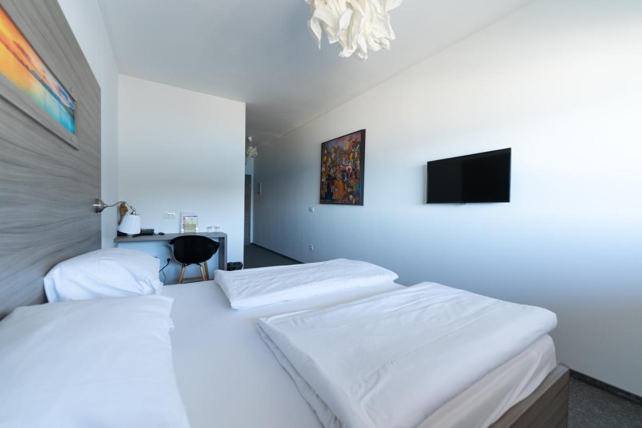 Barbara Piran Beach Hotel Экстерьер фото