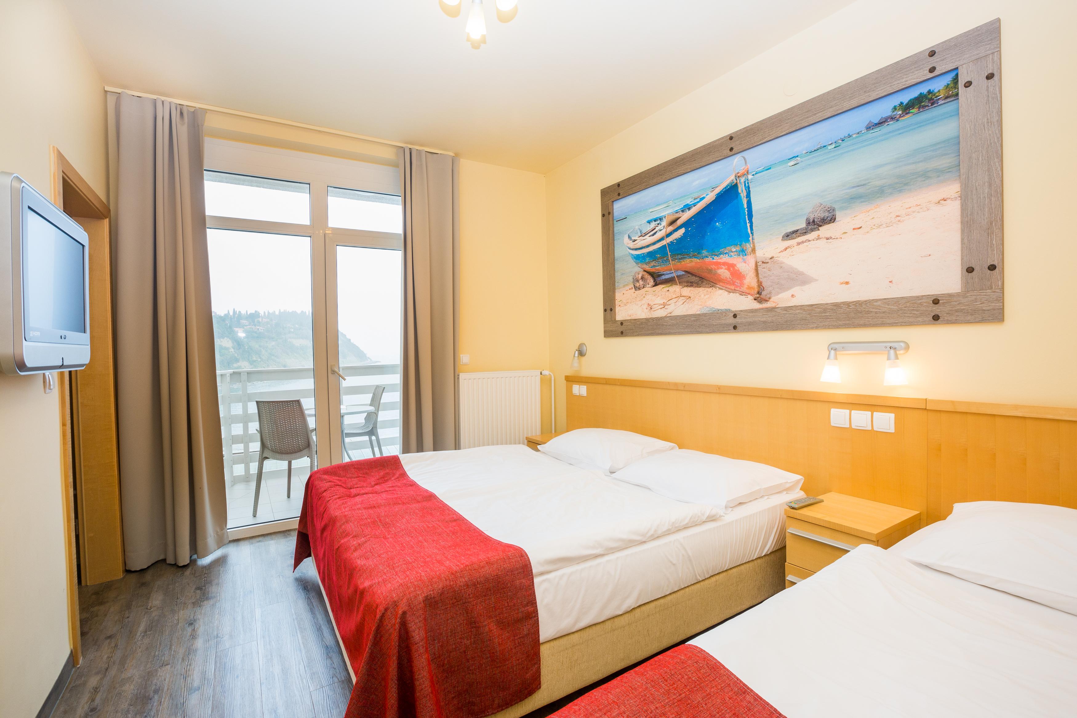 Barbara Piran Beach Hotel Экстерьер фото