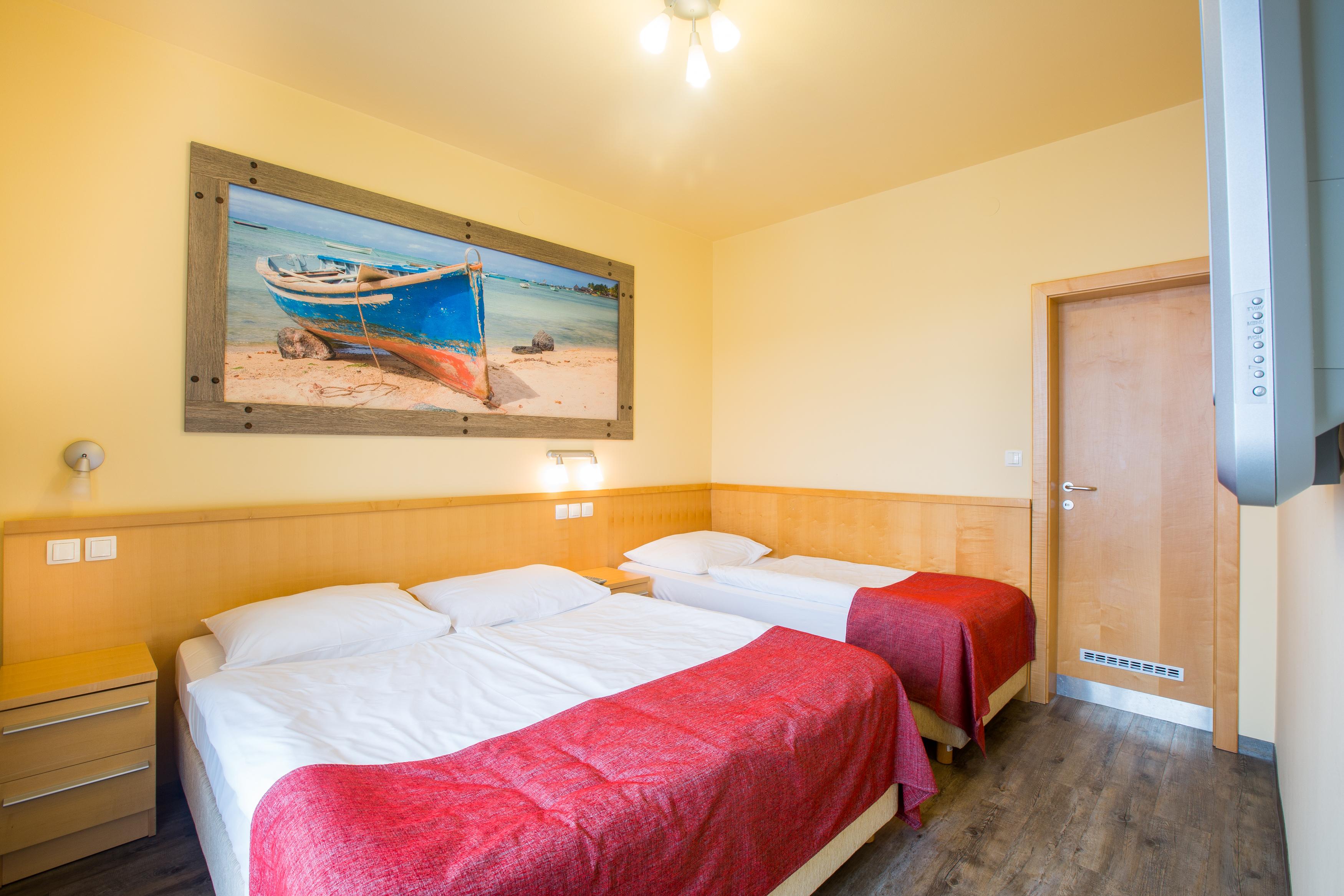 Barbara Piran Beach Hotel Экстерьер фото