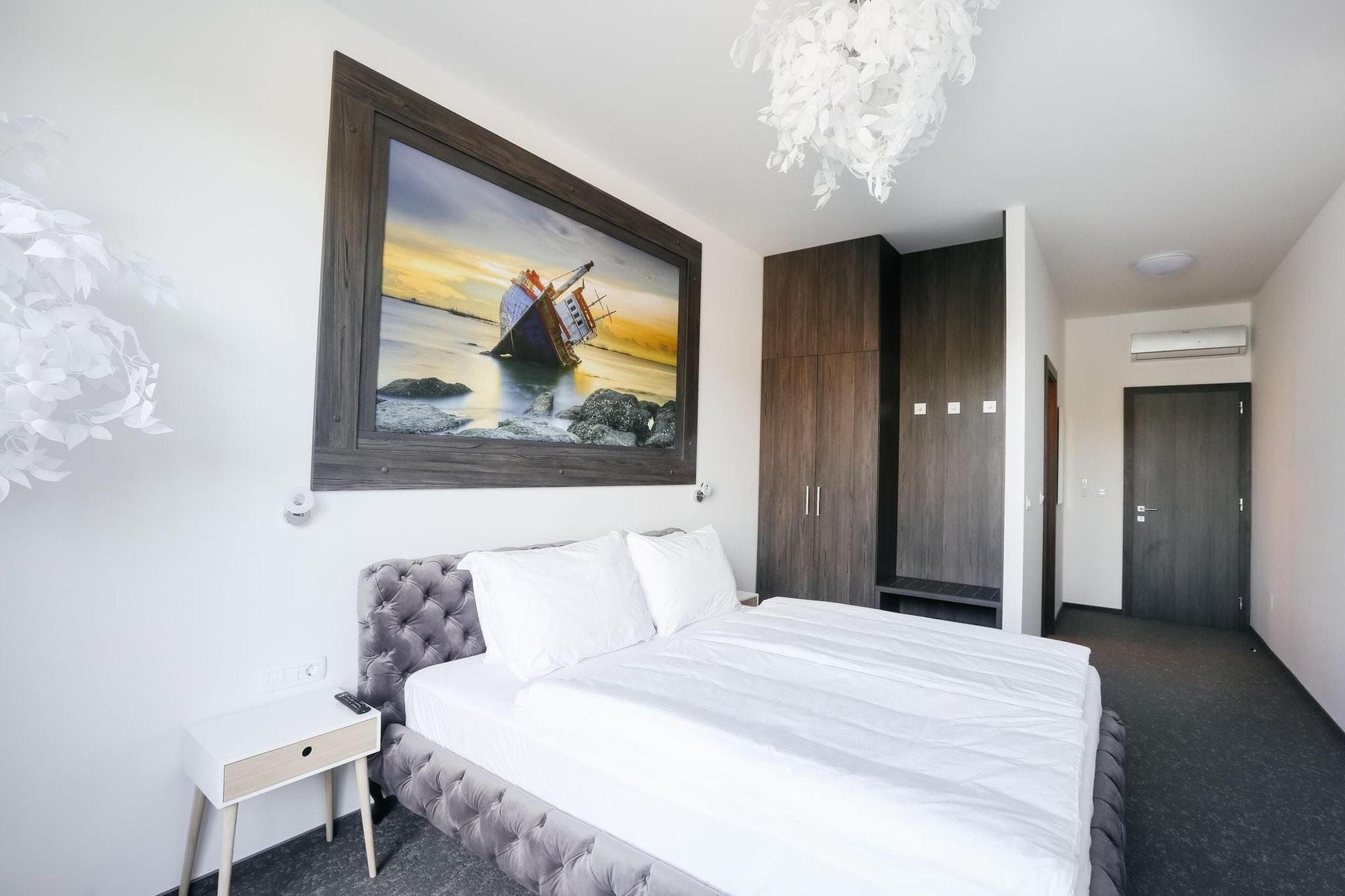 Barbara Piran Beach Hotel Экстерьер фото